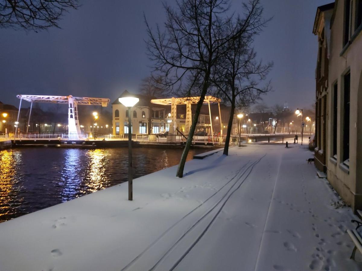 Airbnb 'Logeren Aan Het Plein' In Het Centrum Van ميبل المظهر الخارجي الصورة