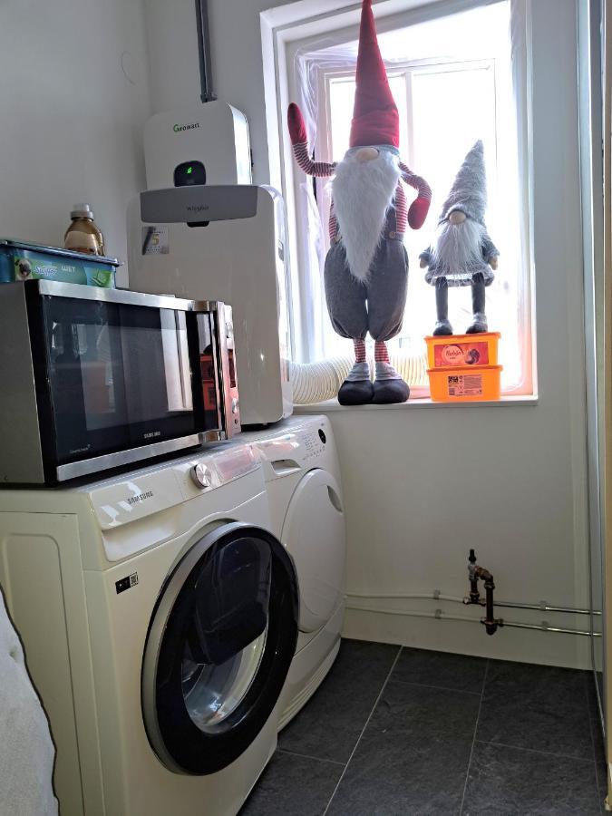 Airbnb 'Logeren Aan Het Plein' In Het Centrum Van ميبل المظهر الخارجي الصورة